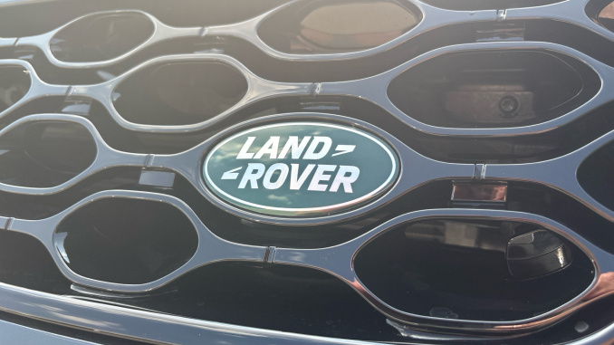 Land Rover Discovery Sport 2.0 D200 Landmark 5dr Auto [5 Seat] Diesel Station Wagon - Image 40